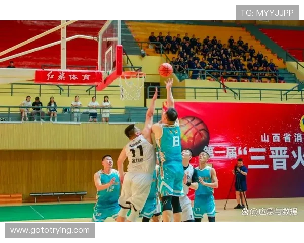 热血青春点燃梦想篮球校际赛巅峰激战正酣谁与争锋共谱荣耀新篇章 - 副本 (3)