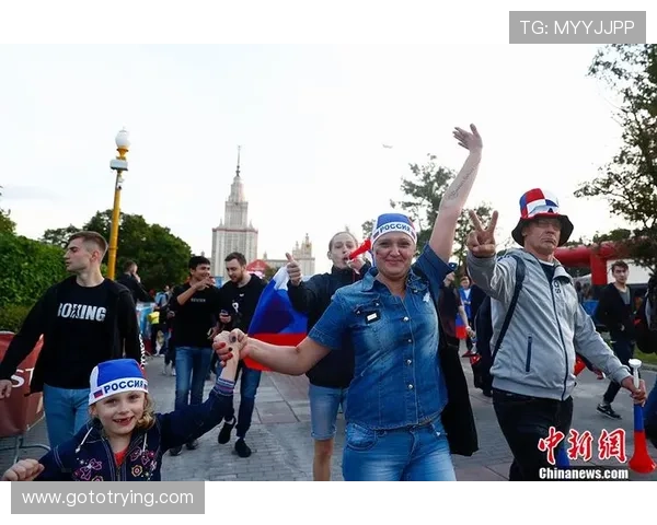 激情燃烧的世界杯现场氛围点燃全球球迷狂欢之夜共同见证荣耀与梦想绽放 - 副本 (2) - 副本 - 副本