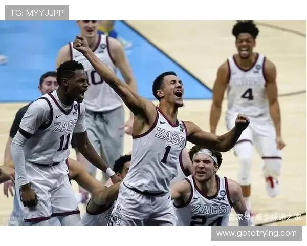 篮球赛后深度解析关键回合定胜负球星表现引热议教练调整成焦点 - 副本